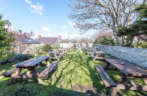 Manorbier Hotel | The Keep