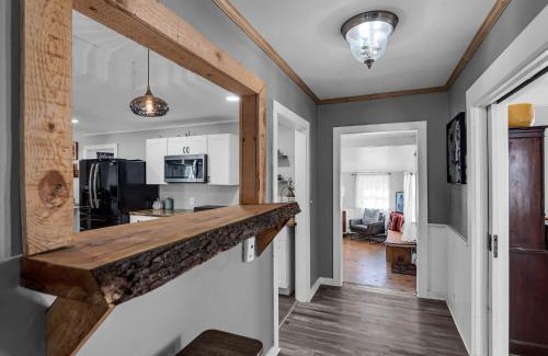 Ellicottville House | The Kelly House - 4 BR Historic Lodge - Downtown