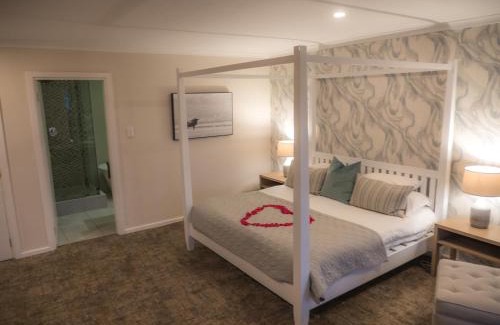 Summerstrand Hotel | The Kelway Hotel