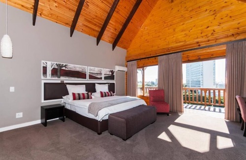 Summerstrand Hotel | The Kelway Hotel