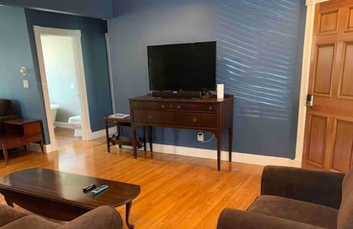Kennebunk Apartment | The Kennebunk Getaway