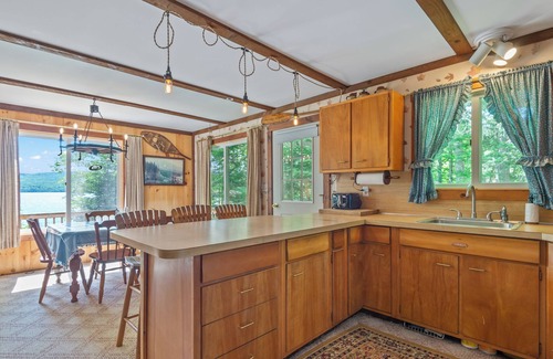 Rangeley Cabin | The Kennel Club - pet friendly, Beaver Mountain Lake