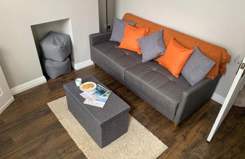 York Apartment | The Kensingston - Quaint Victorian Home With Free Parking