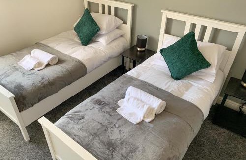 York Apartment | The Kensingston - Quaint Victorian Home With Free Parking