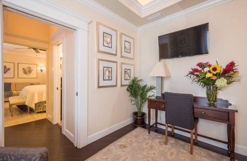 Old Town Bed & Breakfast | The Kenwood Inn