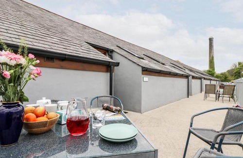 Stenalees House | The KilnsThe West Dry