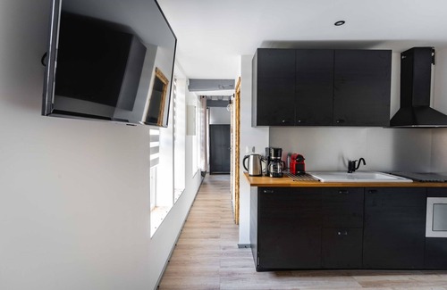 Louviers Apartment | The "King" modern apartment & warm