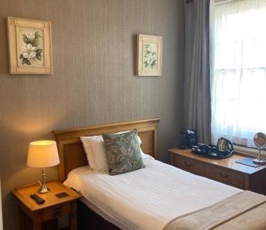 Boston Bed & Breakfast | The King's Arms