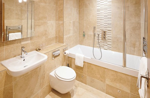 Christchurch Hotel | The Kings Arms