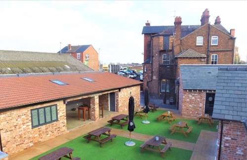 Warrington Bed & Breakfast | The Kings Head