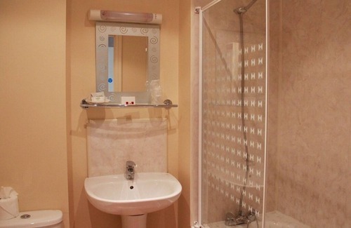 Abergavenny Hotel | The Kings Head Hotel