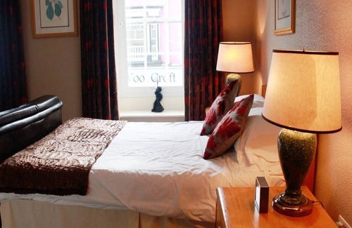 Abergavenny Hotel | The Kings Head Hotel