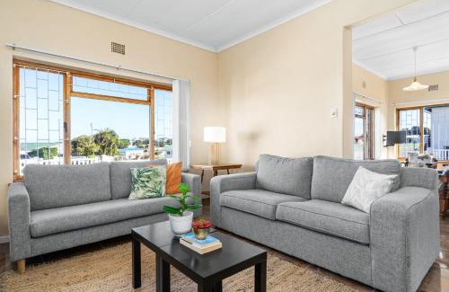 Kleinmond House | The Kleinmond Cottage by Host Agents