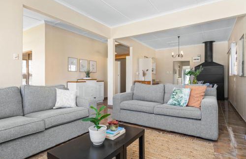 Kleinmond House | The Kleinmond Cottage by Host Agents