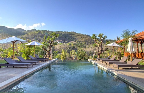 Klumpu Bed & Breakfast | The Klumpu Villa