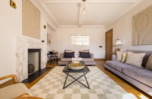 Brompton & Hans Town Apartment | The Knightsbridge Apartment by HoK Living