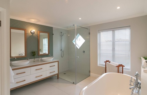Knysna Bed & Breakfast | The Knysna Belle
