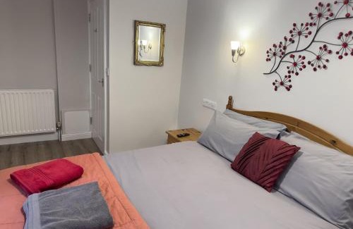 Weston-super-Mare Apartment | The Kyrenia