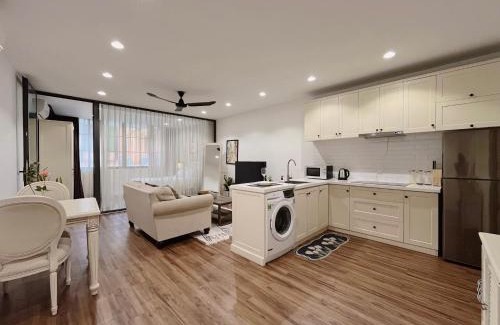 Phuong 6 Apartment | The L'anmien Saigon District 3 by Tan Dinh Church