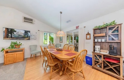 Mariposa House | The Lady Bug Retreat