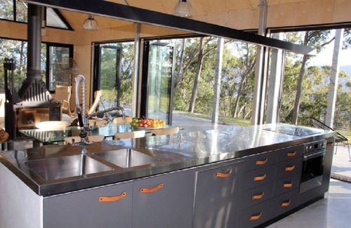 Kangaroo Valley House | The Lair, Kangaroo Valley. Luxurious retreat with stunning Valley views