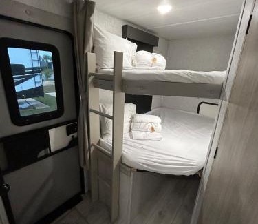 Foley Other | The Lake Escape RV Meets The Beach