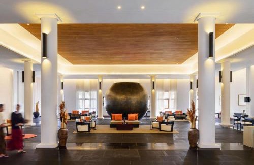 Naypyidaw Hotel | The Lake Garden Hotel Nay Pyi Taw - MGallery Collection