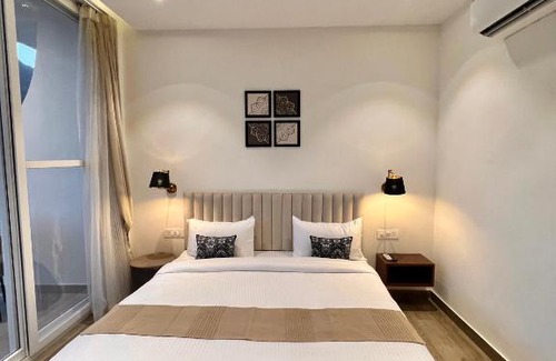 Bhimtal Hotel | The Lake Hill - Ridge