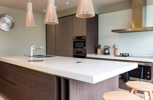 Lechlade Villa | The Lakeside Villa at the Lakes By Yoo, Cotswolds