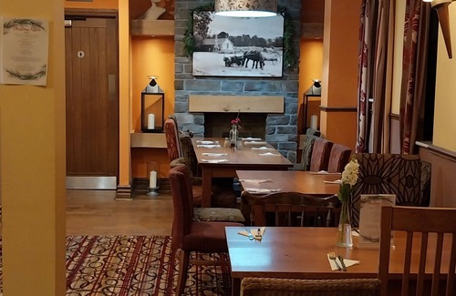Glynneath Hotel | The Lamb & Flag Hotel
