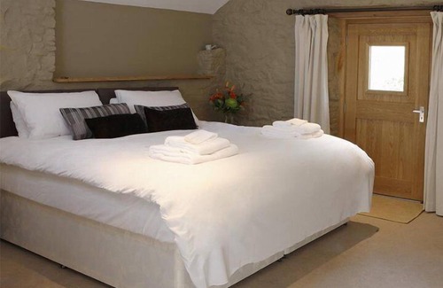 Sandford Hotel | The Lamb Inn