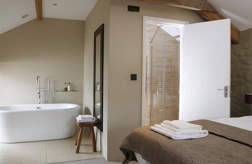 Sandford Hotel | The Lamb Inn