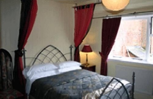 Marlborough Hotel | The Lamb Inn
