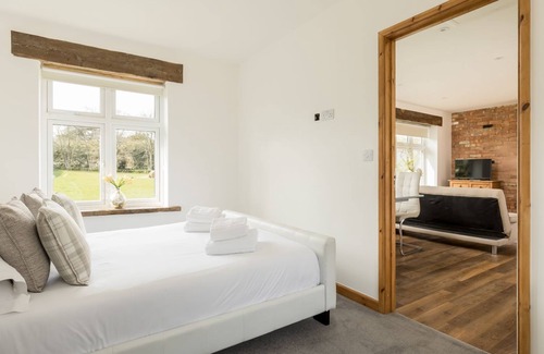 Wimborne Cottage | The Lambs' Pen