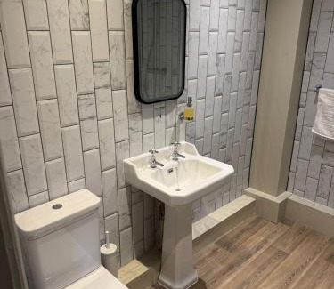Chester-le-Street Bed & Breakfast | The Lambton Arms