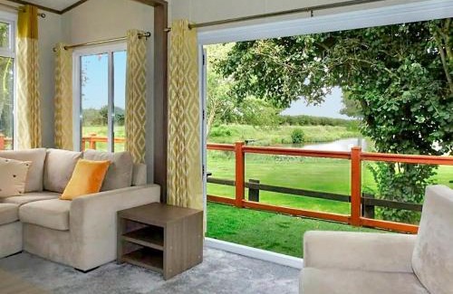 Woodhall Spa House | The Lancaster - Uk48336