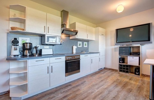 Stolpe Apartment | The Landhof Windflüchter LH-305 - Family-friendly vacation apartment on Usedom -