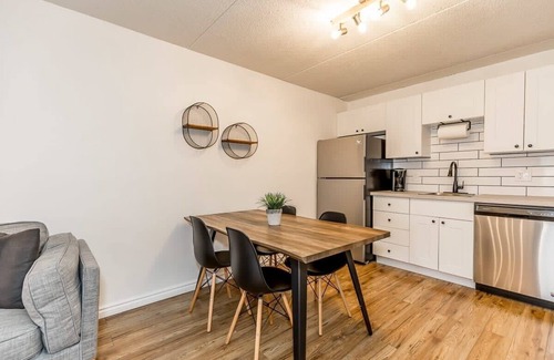 Collingwood Condo | The Landing Pad - Condo in Collingwood