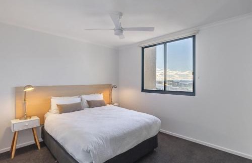 Nelson Bay Apartment | The Landmark 211 Resort Style holiday with pool games room and restaurant