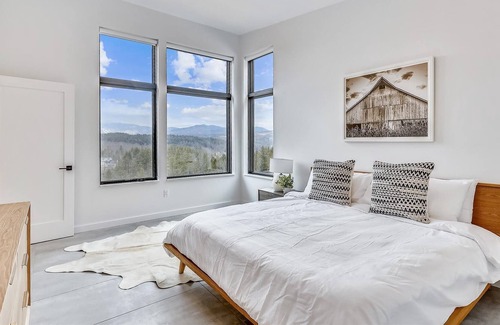 Stowe Hollow House | The Landry at Eloise Lane - Stunning New Construction and Convenience!