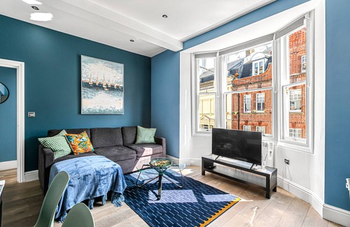 Brighton City Centre Apartment | The Lanes Getaway Moments Away From Pier Beach