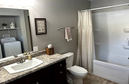 Lansing Condo | The Lansing Historic Retreat