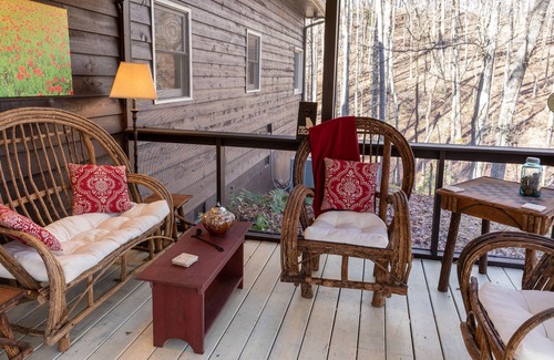 Dahlonega House | The Laramore House 3 bed/2.5 ba