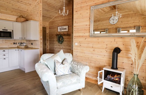 Llanidloes Cottage | The Larches