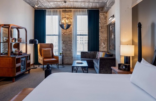 Downtown West Hotel | The Last Hotel