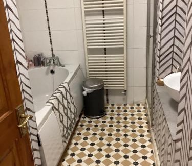 Bolton Bed & Breakfast | The lavender house 513 halliwell rd bolton bl18db