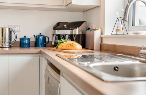 Delabole House | The Lawley - Three Bedroom House, Sleeps 5