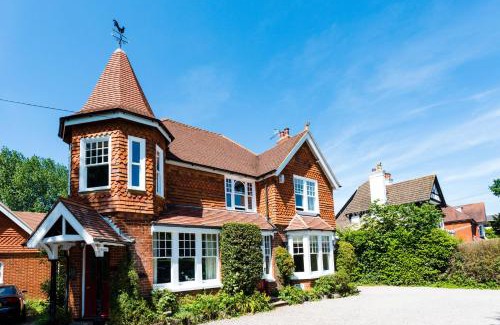 Horley House | The Lawn Guest House Gatwick