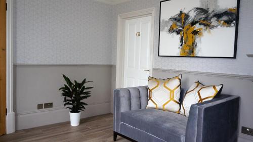 Horley House | The Lawn Guest House Gatwick