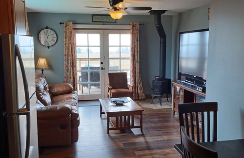 Philipsburg Apartment | The Lazy 8 Loft